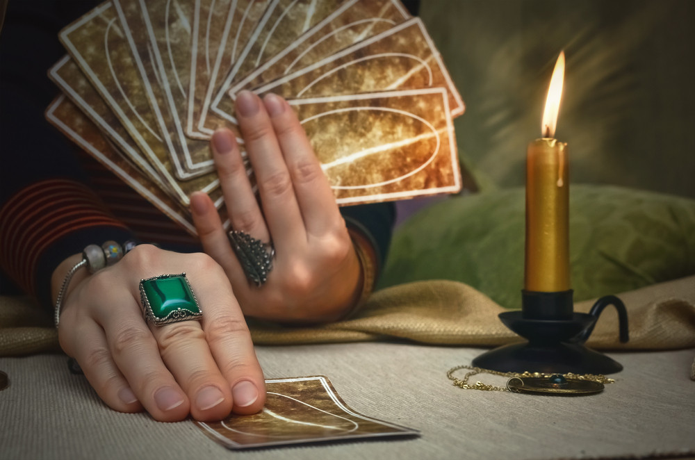 Lenormand, wichtig für die Wahrsagekunst: Foto: © n defender / shutterstock / #765180292